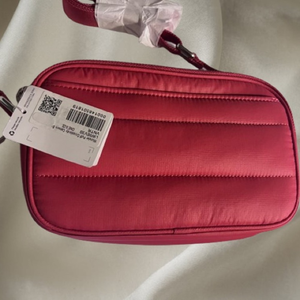lululemon athletica Raspberry Crossbody Bag - Picture 4 of 4